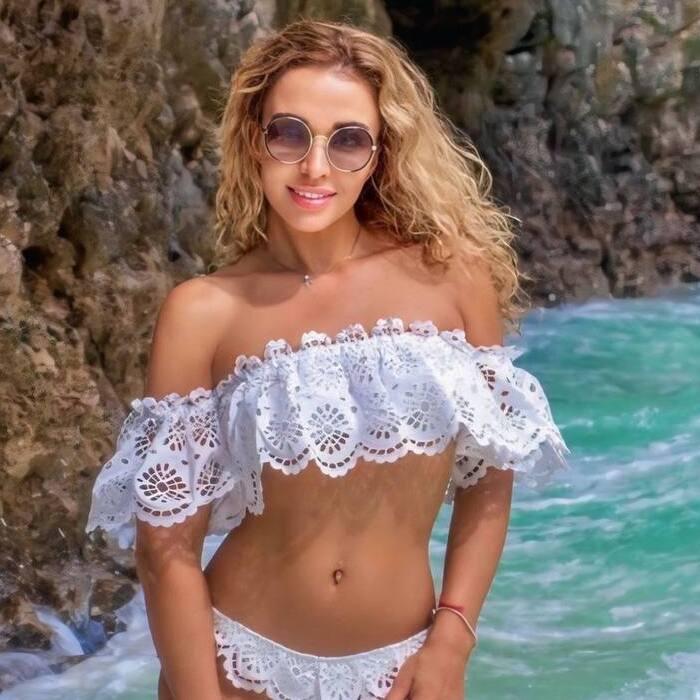 Julia, 38 yrs.old from Dubai, United Arab Emirates