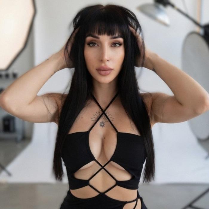 Alona