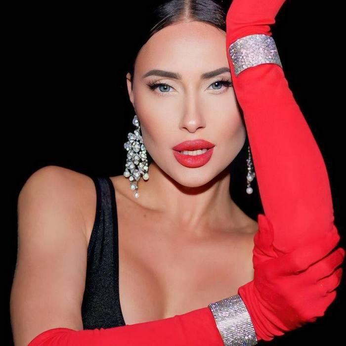 Julia, 35 yrs.old from Strasbourg, France