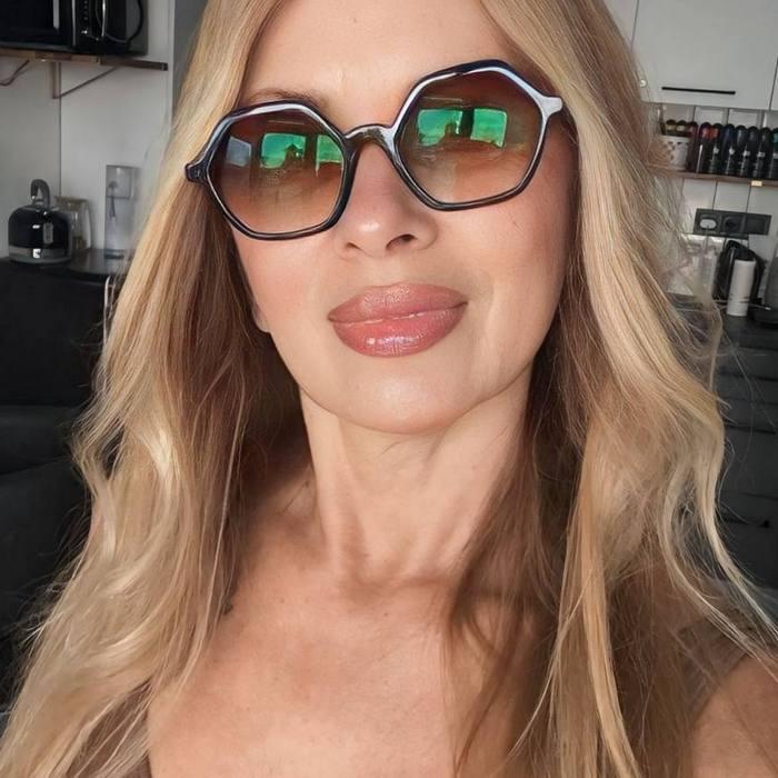 Larisa, 60 yrs.old from Odessa, Yuzhnoe, Ukraine