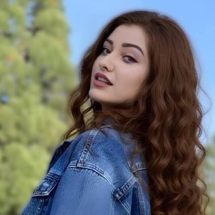 Alina, 29 yrs.old from Eastern Europe