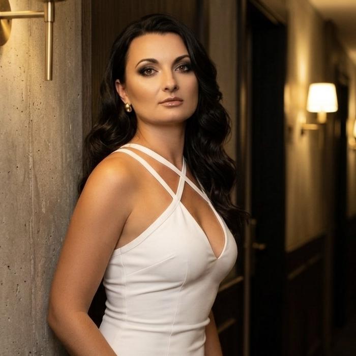 Anna, 43 yrs.old from Eastern Europe