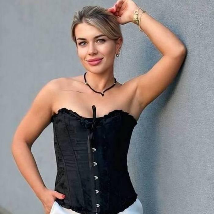 Tetiana, 33 yrs.old from Zviagel, Ukraine