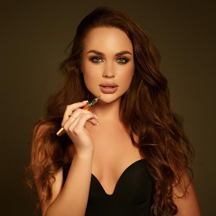 Valeriya, 26 yrs.old from Eastern Europe