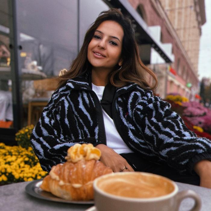 Elena, 27 yrs.old from Gap, France