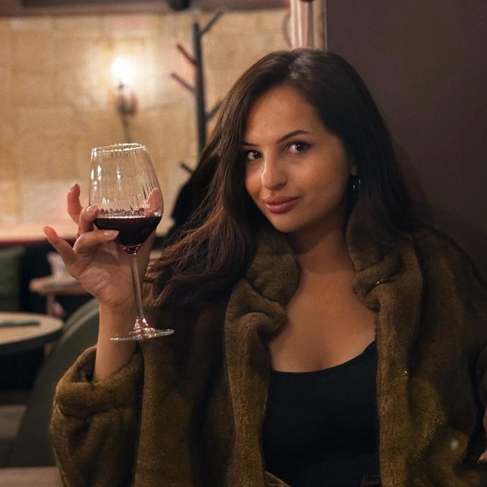 Elena, 27 yrs.old from Gap, France