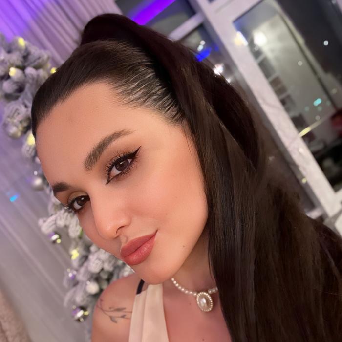 Julia, 26 yrs.old from Buchares, Romania