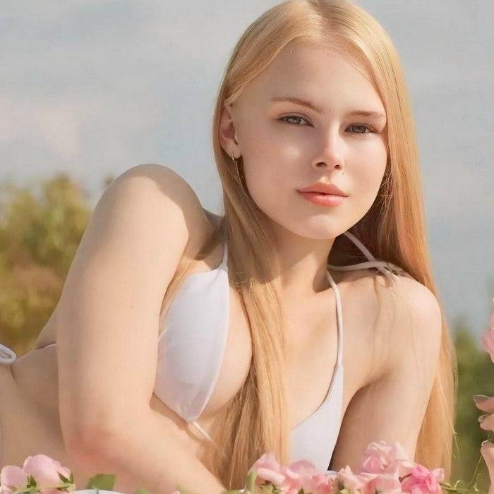 Roksolana, 19 yrs.old from Ivano- Frankovsk, Ukraine
