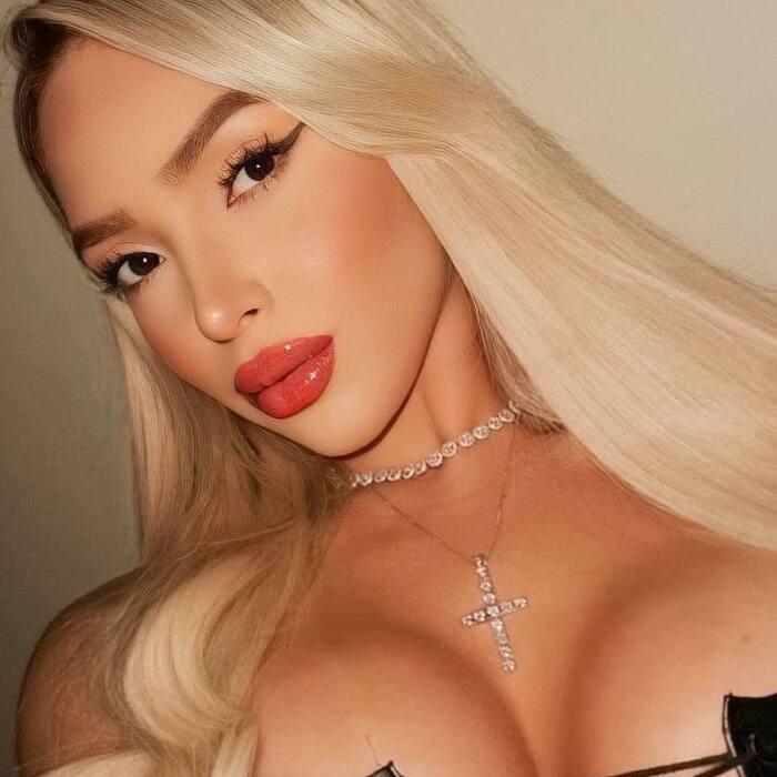 Caroline, 22 yrs.old from Sao Paulo, Brazil