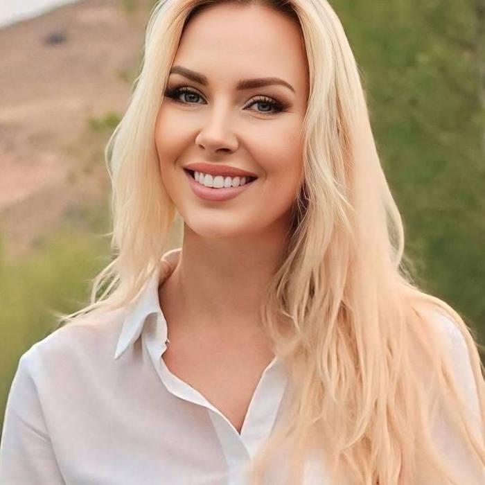 Natalia, 39 yrs.old from Lysander, Italy