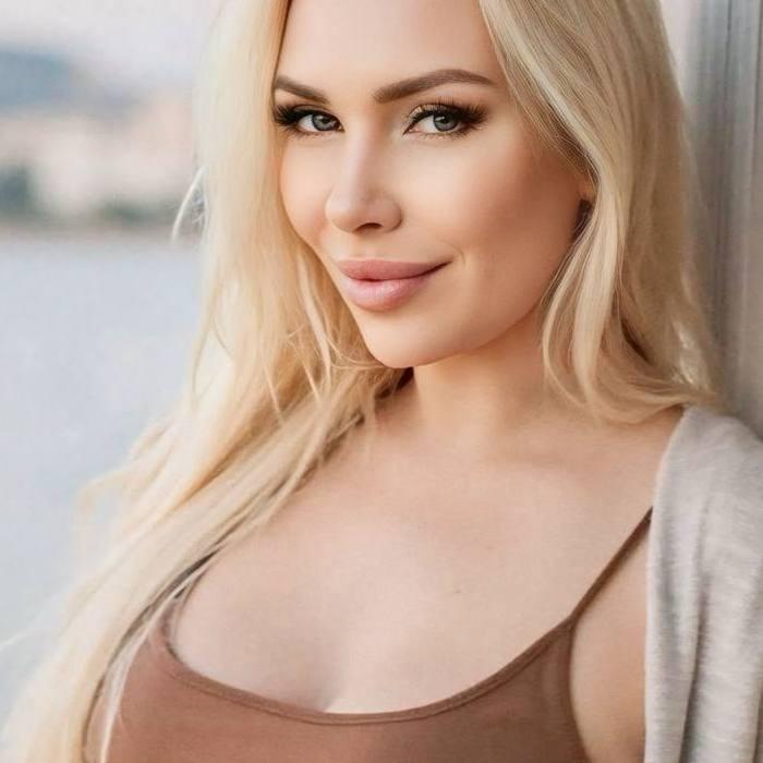 Natalia, 39 yrs.old from Lysander, Italy