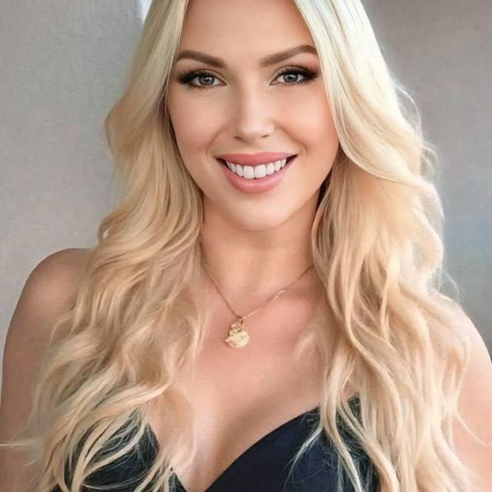Natalia, 39 yrs.old from Lysander, Italy