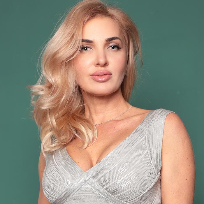 Yana, 46 yrs.old from Dnipro, Ukraine