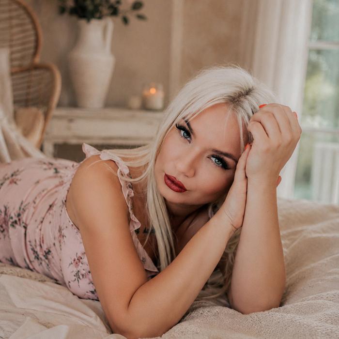 Ekaterina, 33 yrs.old from Eastern Europe