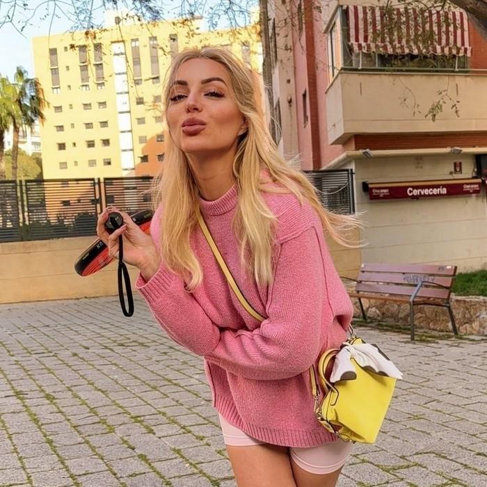 Alexandra, 33 yrs.old from Valencia, Spain