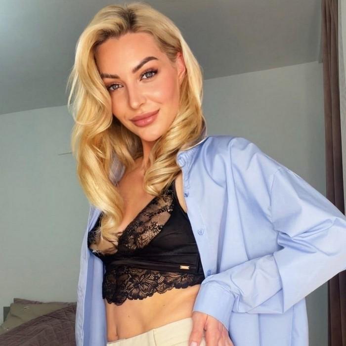 Alexandra, 33 yrs.old from Valencia, Spain